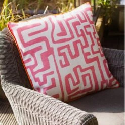 Reef Tropic Outdoor Outdoor Cushion 9 Reef Tropic Outdoor Outdoor Cushion -Home Furni and Decor Sale 145414 reef tropic 2