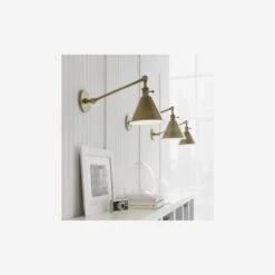 Boston Wall Light, Hand-Rubbed Antique Brass -Home Furni and Decor Sale 216223 boston lifestyle